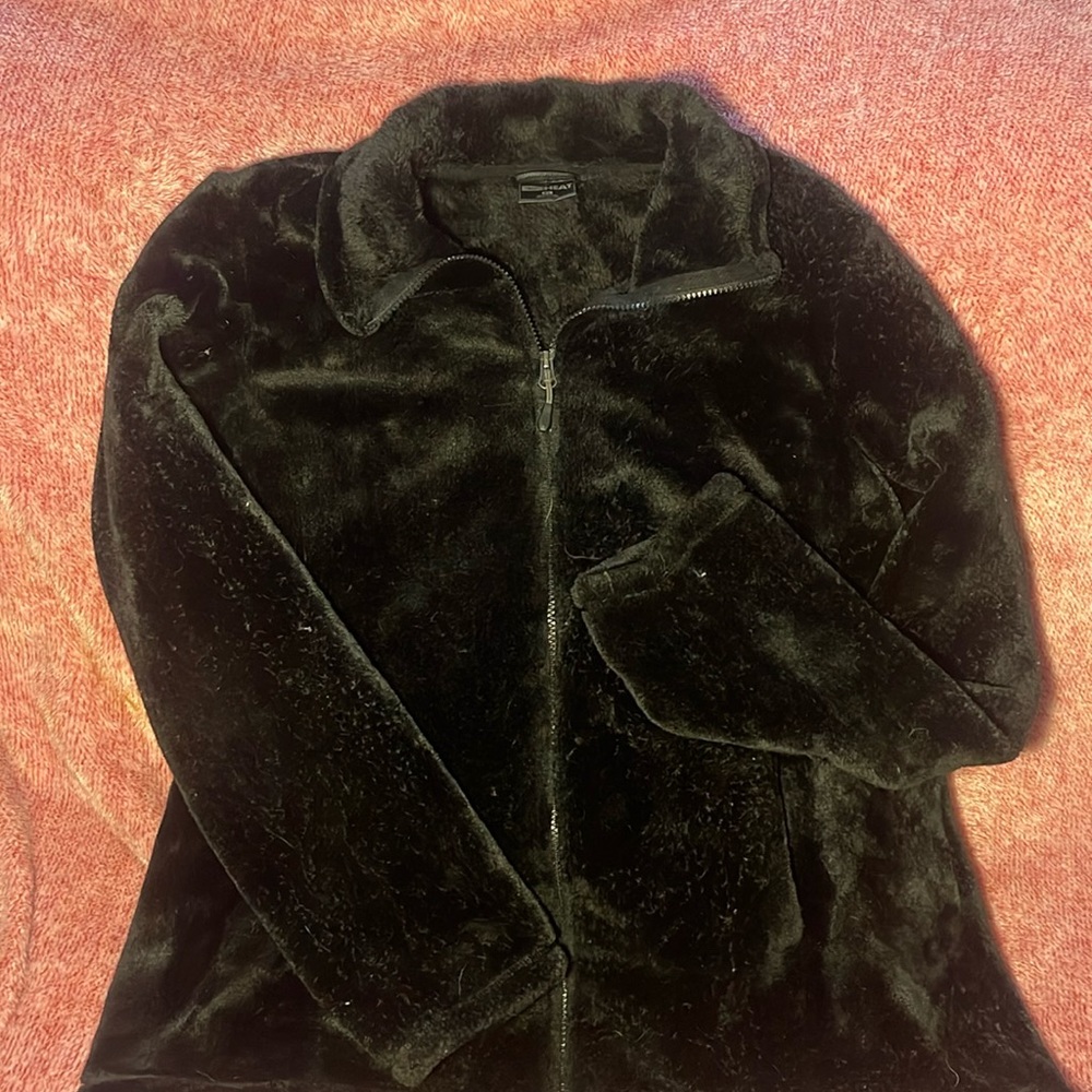 32° heat, black, fuzzy extra large jacket